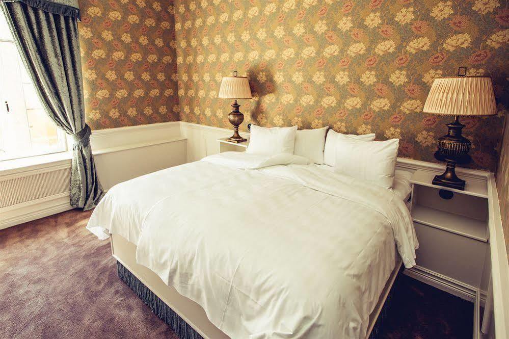Robinson Hotell 2*
